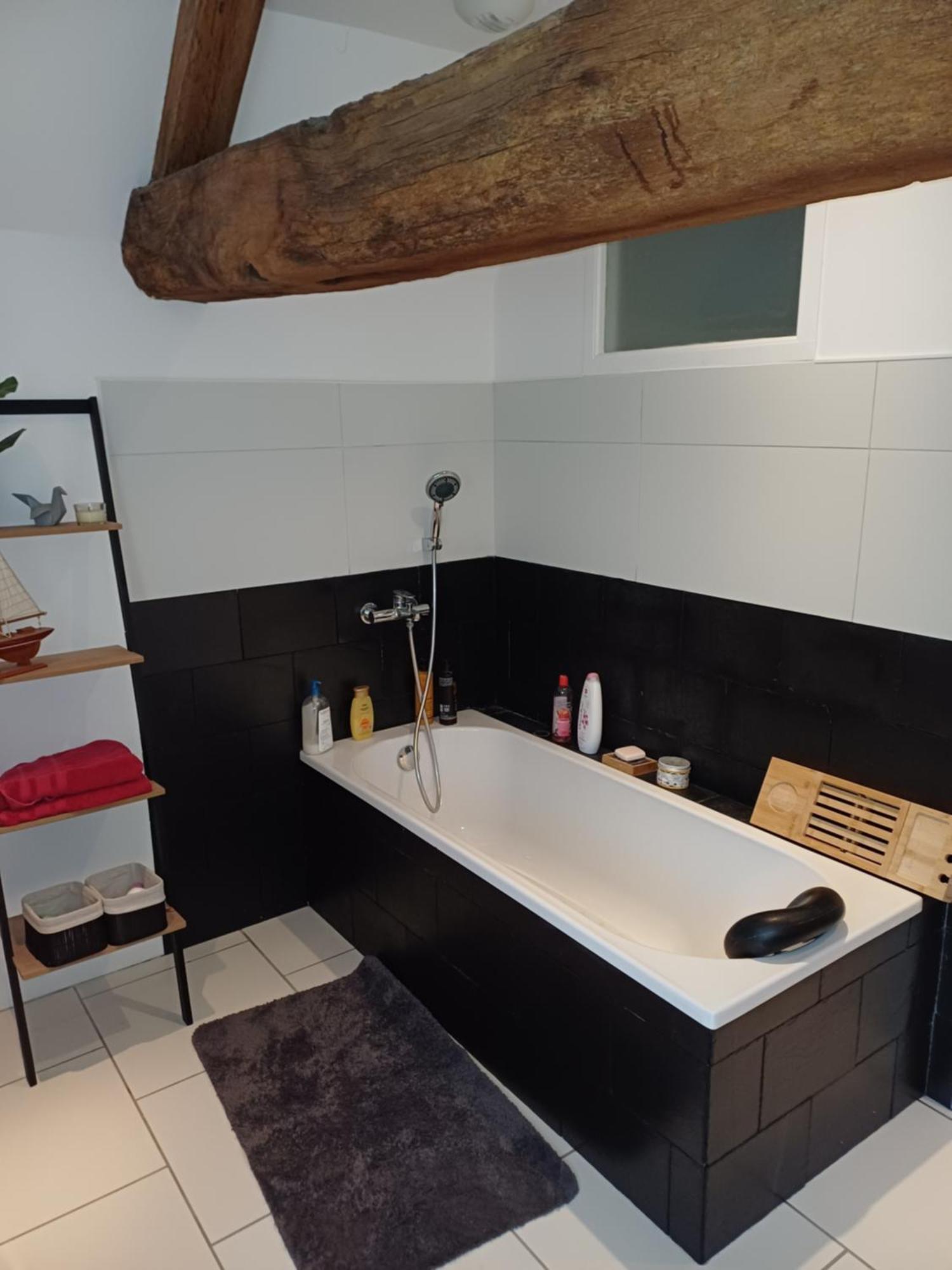 La Grange Des Roisnes Bed & Breakfast Longué Eksteriør bilde